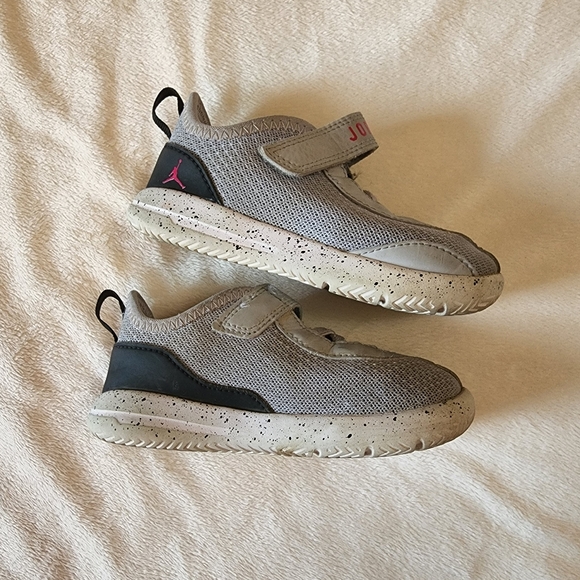 Nike Air Jordan Reveal GT Toddler Shoes (Size 8) - Picture 3 of 5